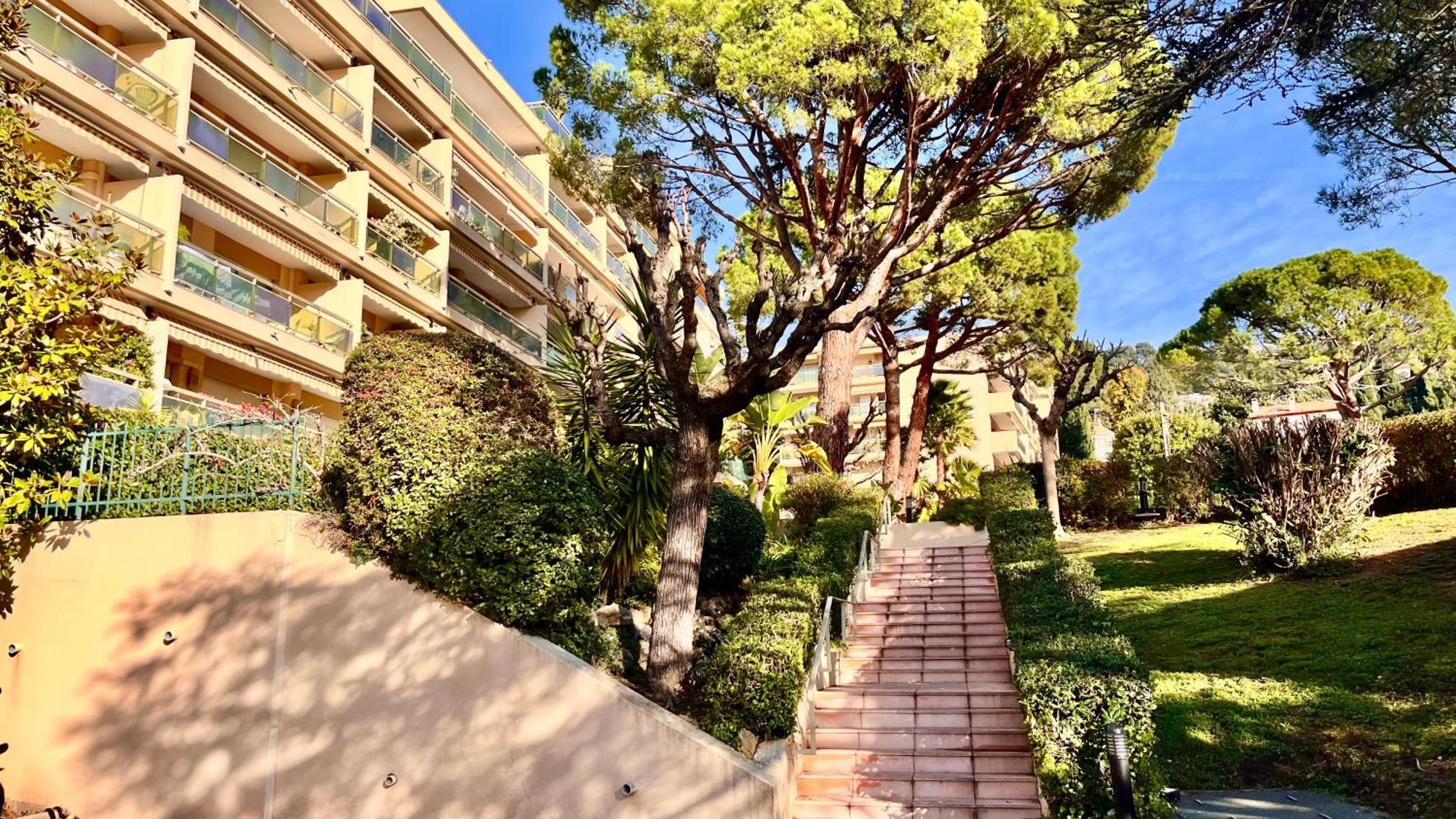 L'Azur - Apt De Standing - Piscine - Parking Ле-Канне Экстерьер фото